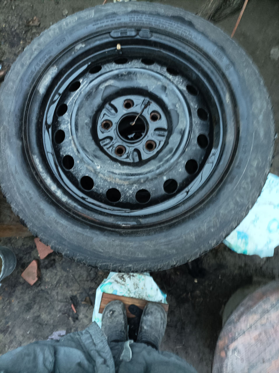 Vind patru discuri la16de la Ford