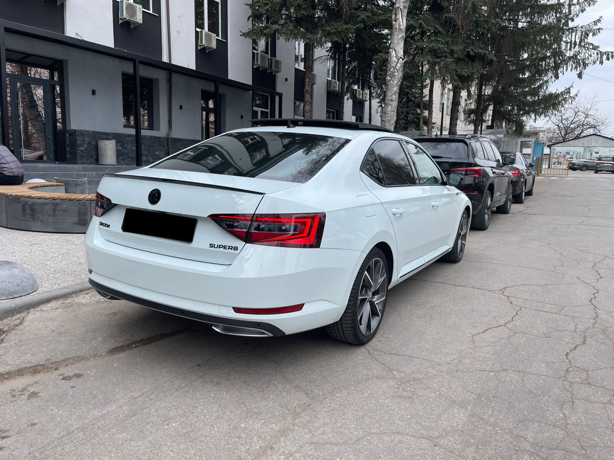 Skoda Superb foto 7
