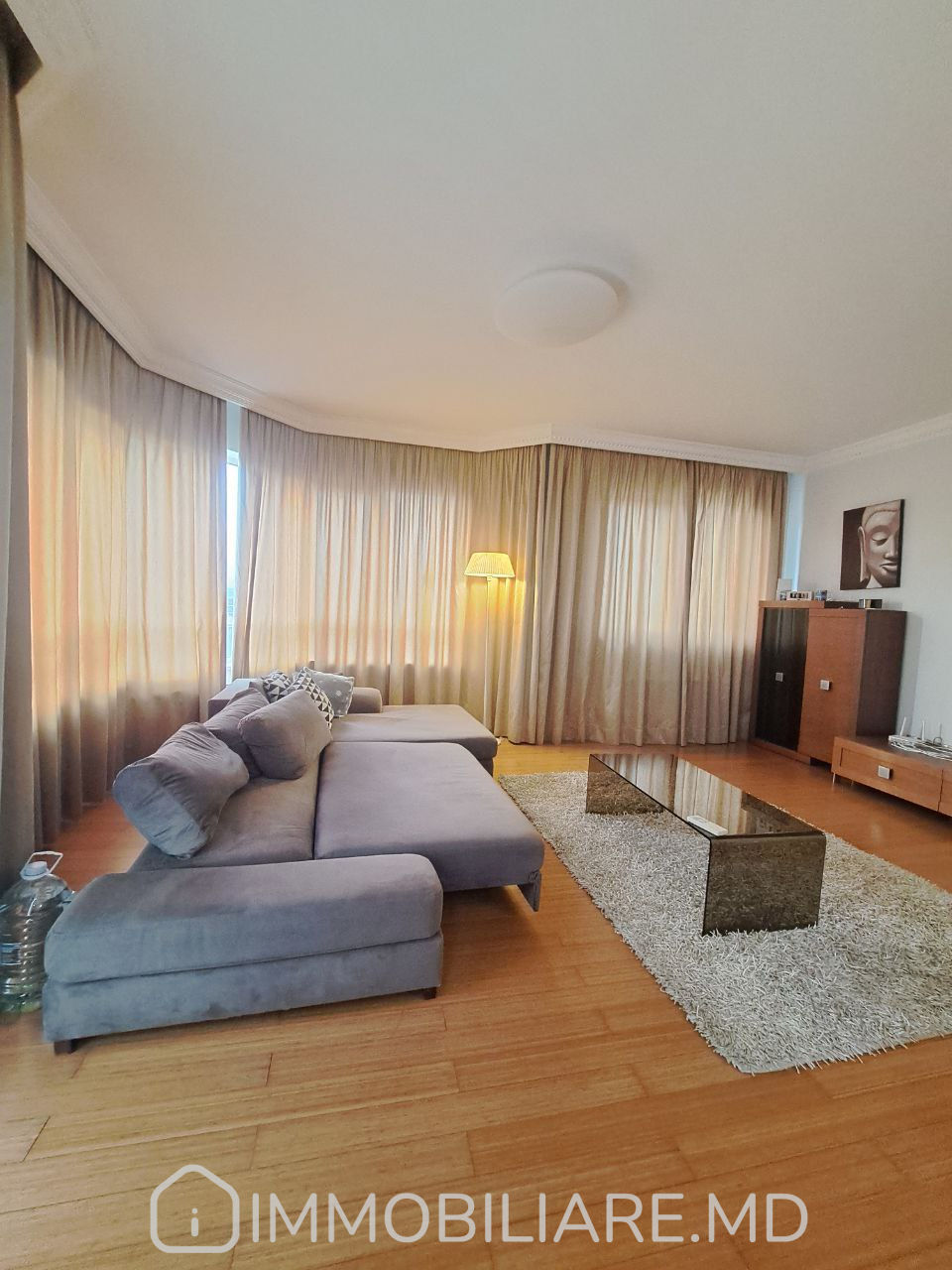 Apartament cu 2 camere, 120 m², Centru, Chișinău foto 0