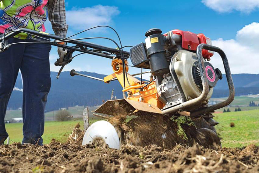 Efectăm lucrări agricole, curățirea terenului,  sapat cu motoblocul foto 0