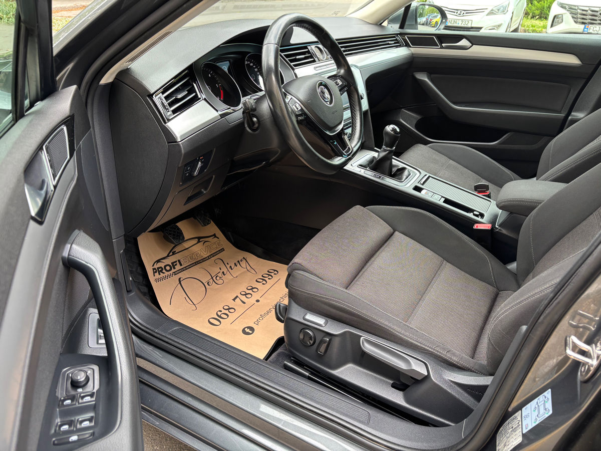 Volkswagen Passat фото 6