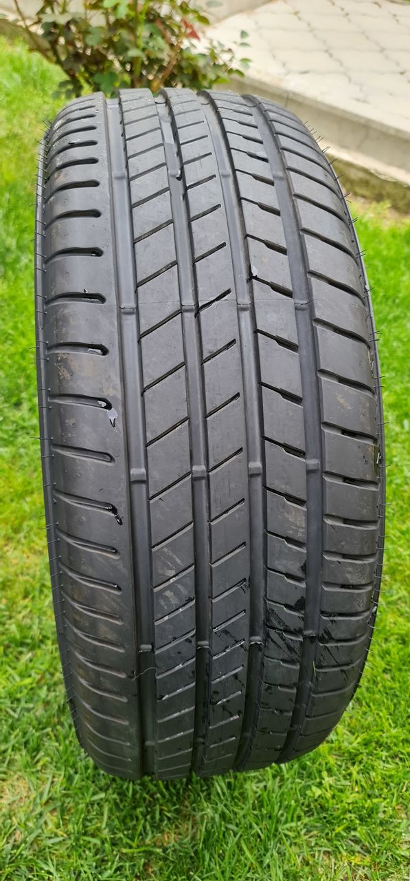 Bridgestone 245/50/19 Suv foto 0