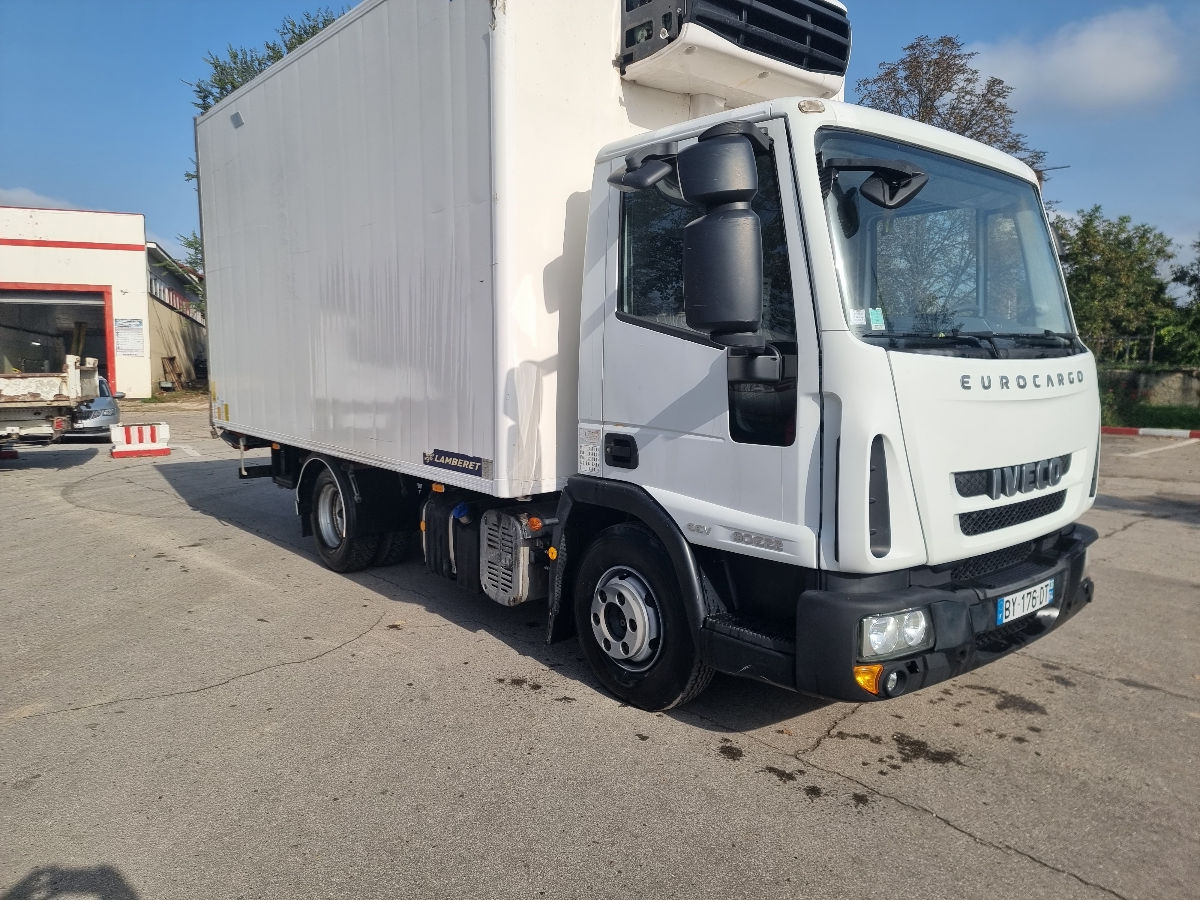 Iveco EUROCARGO foto 2
