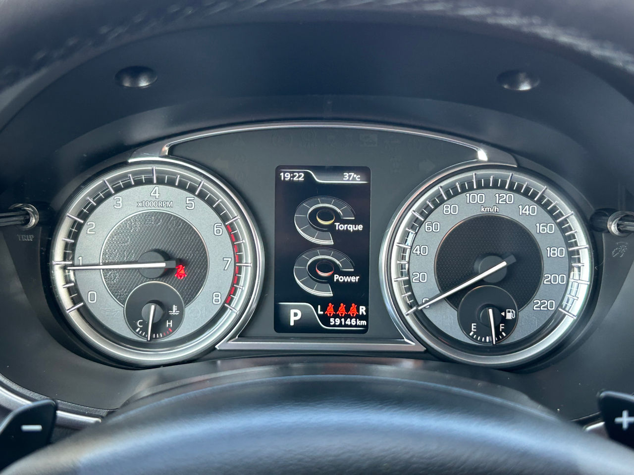 Suzuki Vitara foto 11