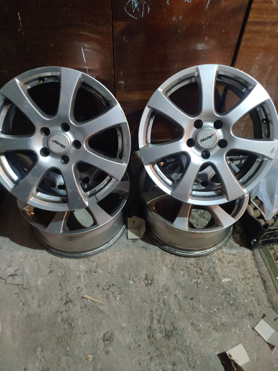 R17 , 5x112