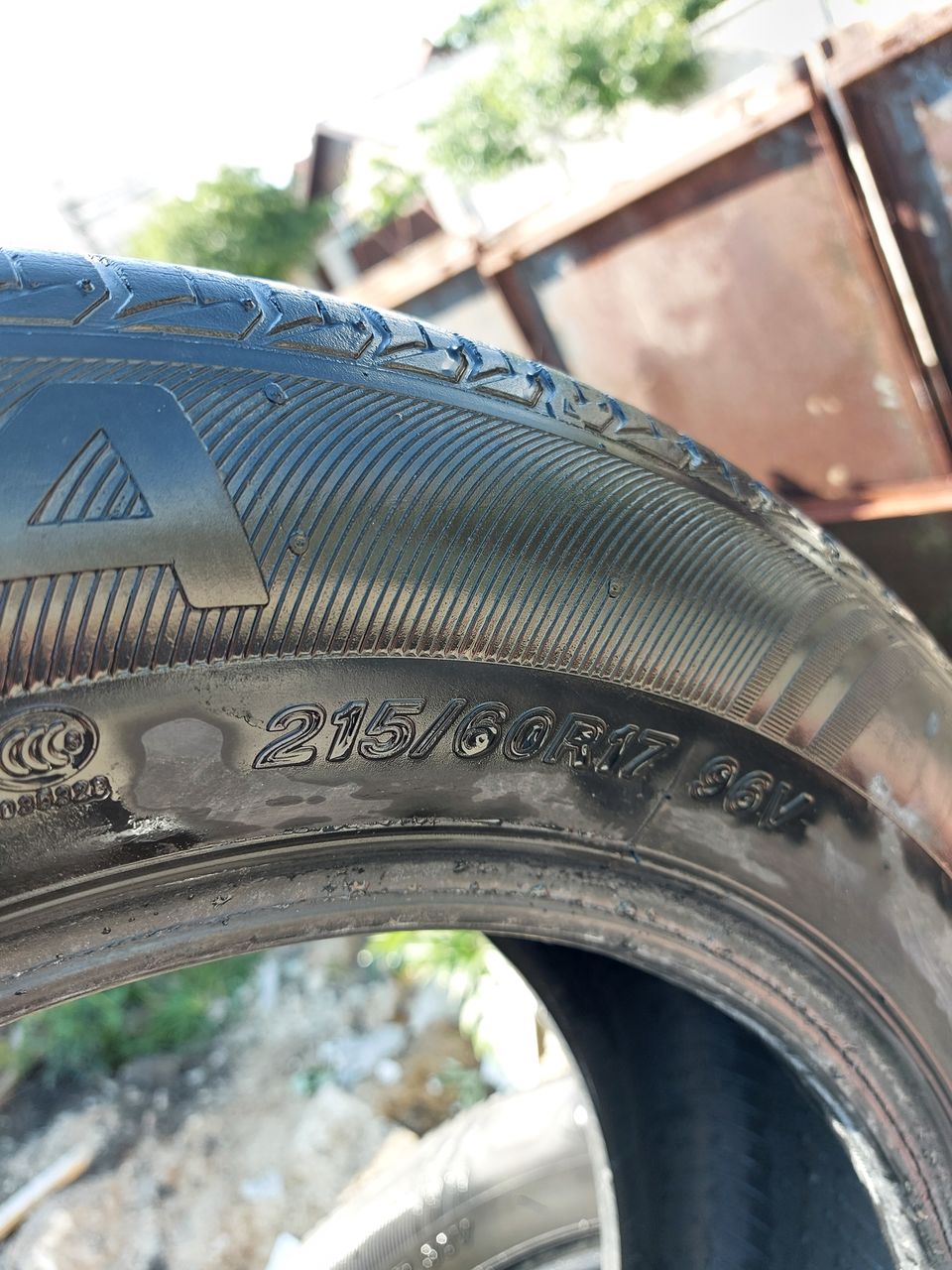 Шины лето 215/60 R17