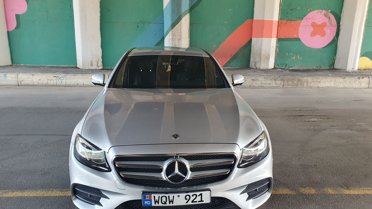 Mercedes E-Class foto 2