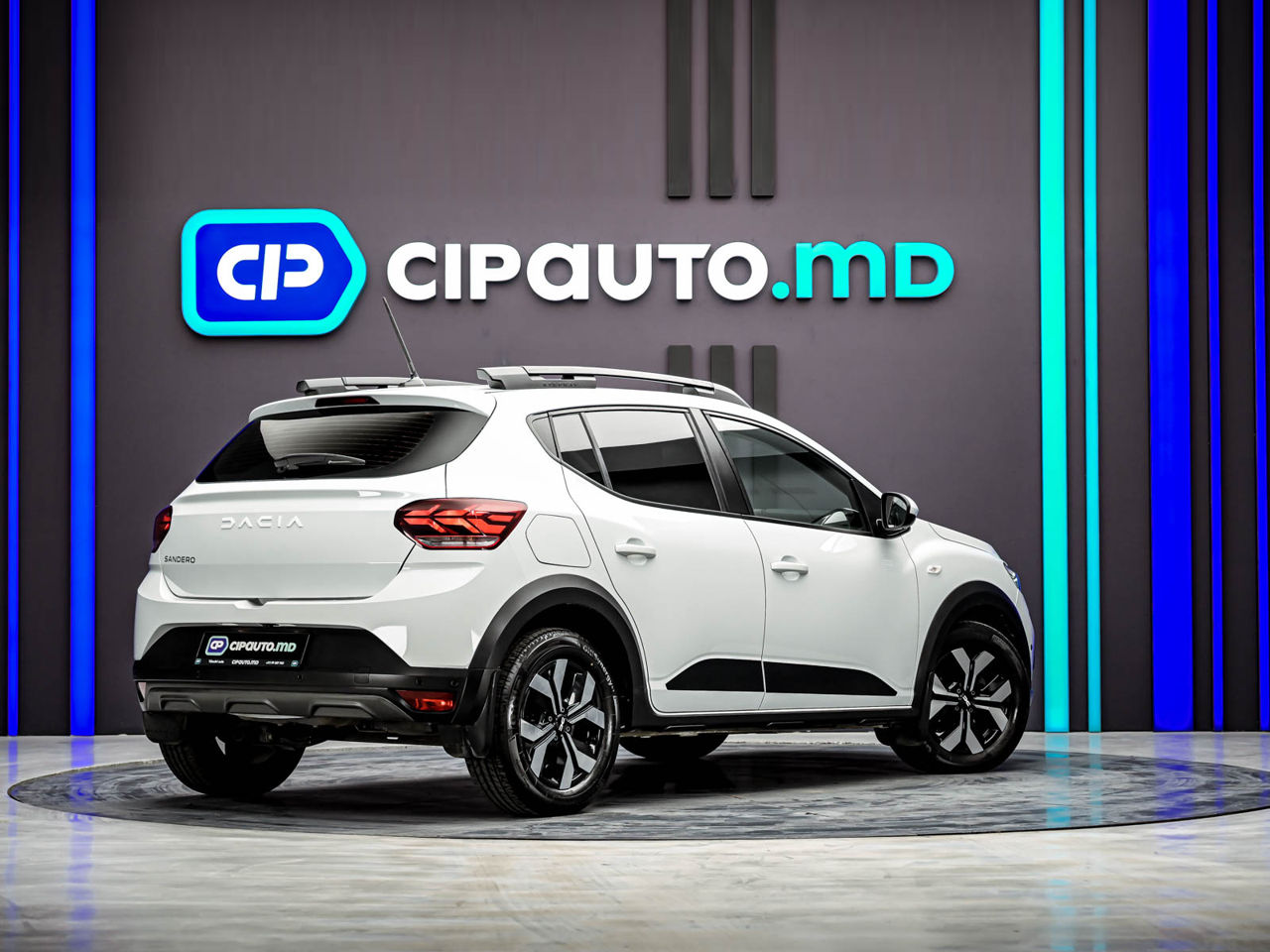 Dacia Sandero Stepway an. 2025 cu rulaj 6000 km, Diesel, 13490