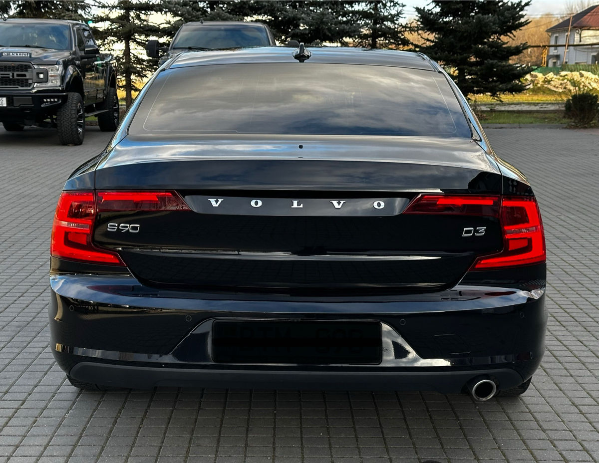 Volvo S90 foto 4