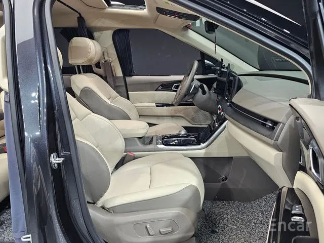 KIA Carnival фото 9