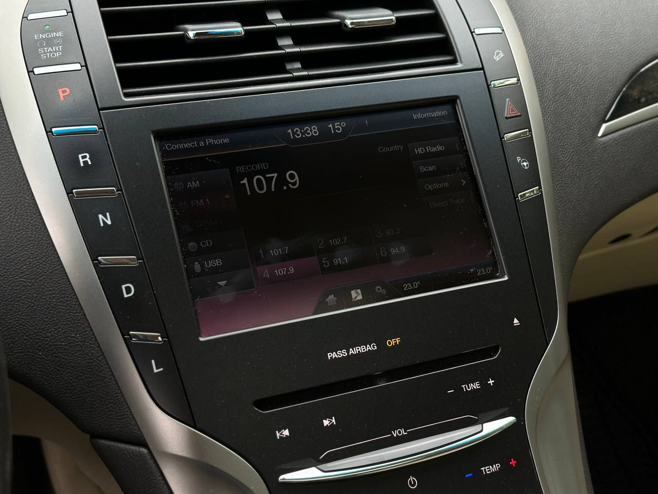 Lincoln MKZ фото 11