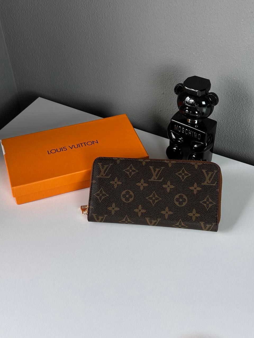 Portofel Louis Vuitton foto 0