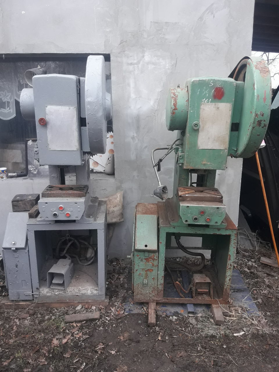 Пресс электрический штамп