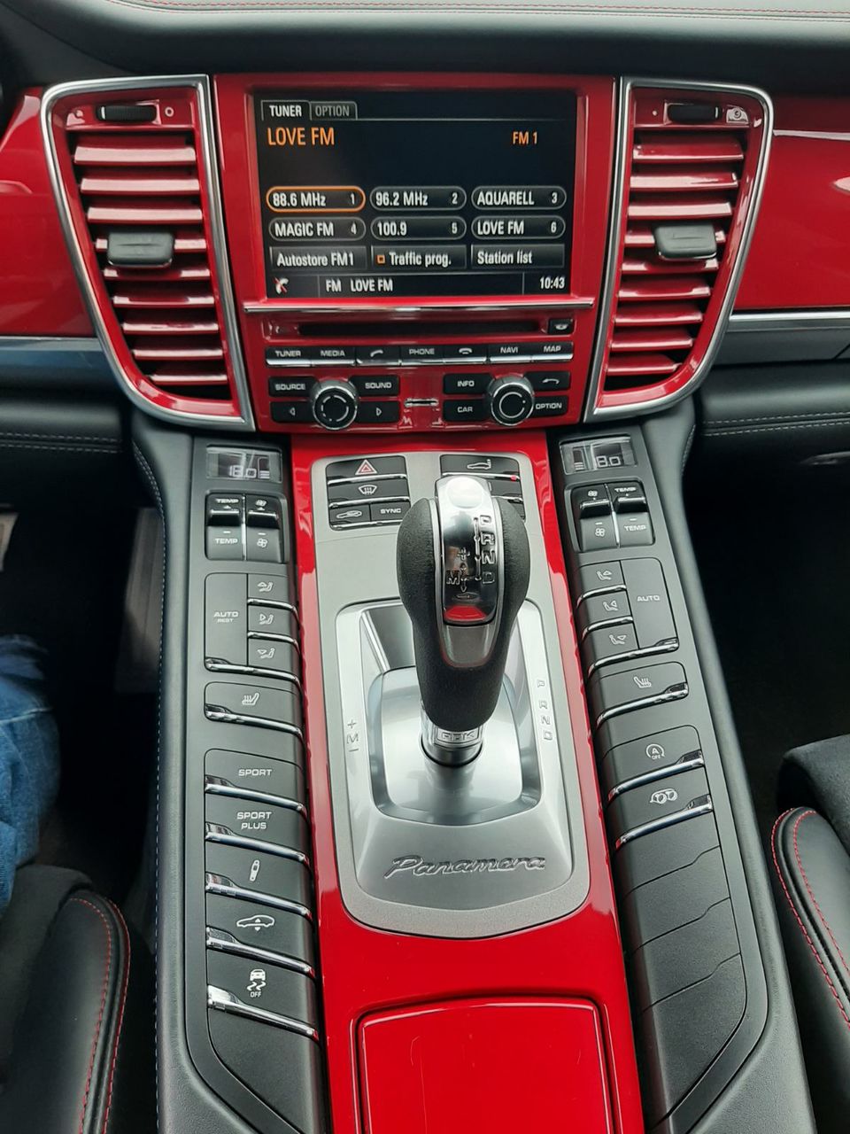 Porsche Panamera foto 14