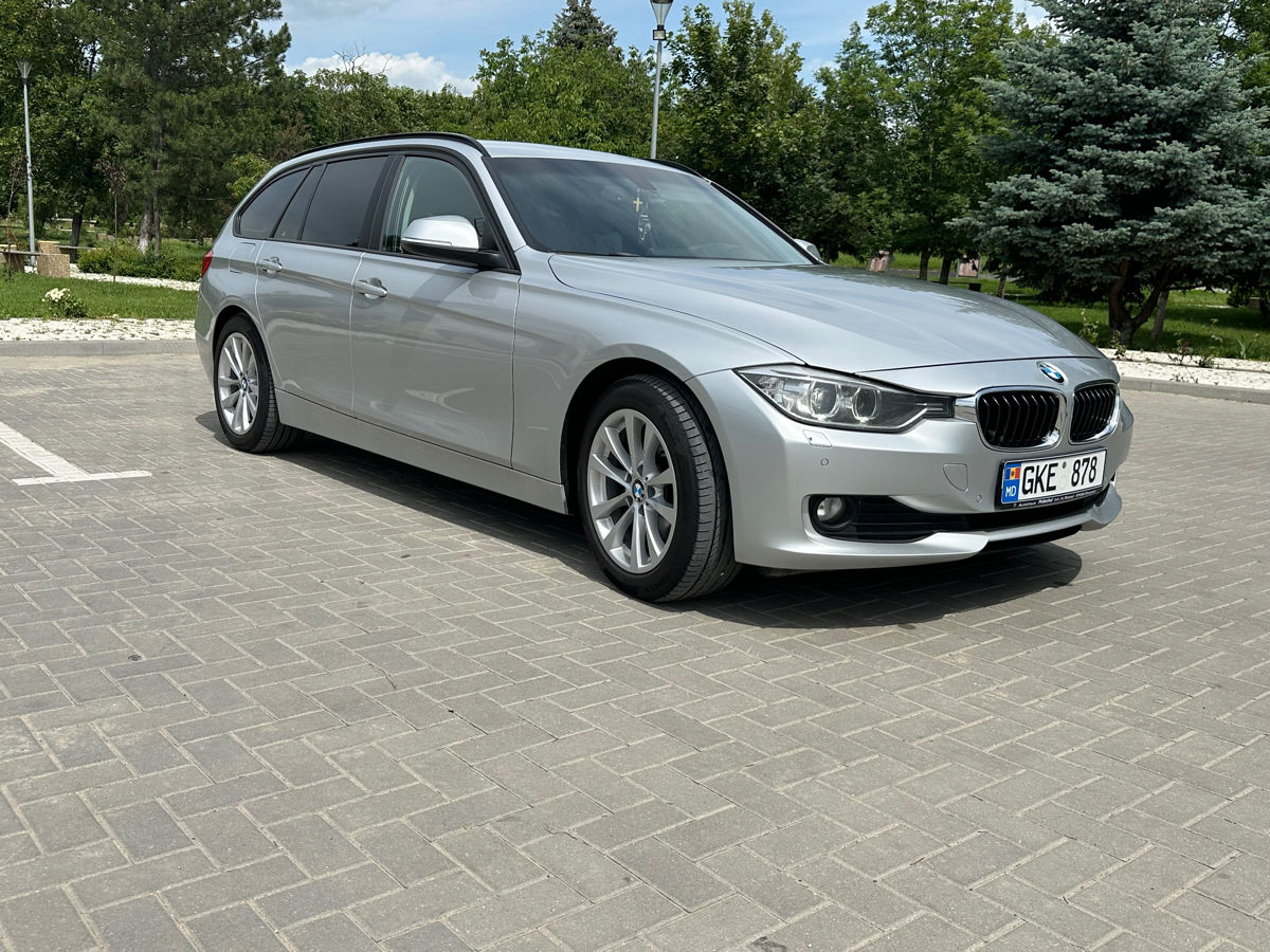 BMW 3 Series Touring foto 5