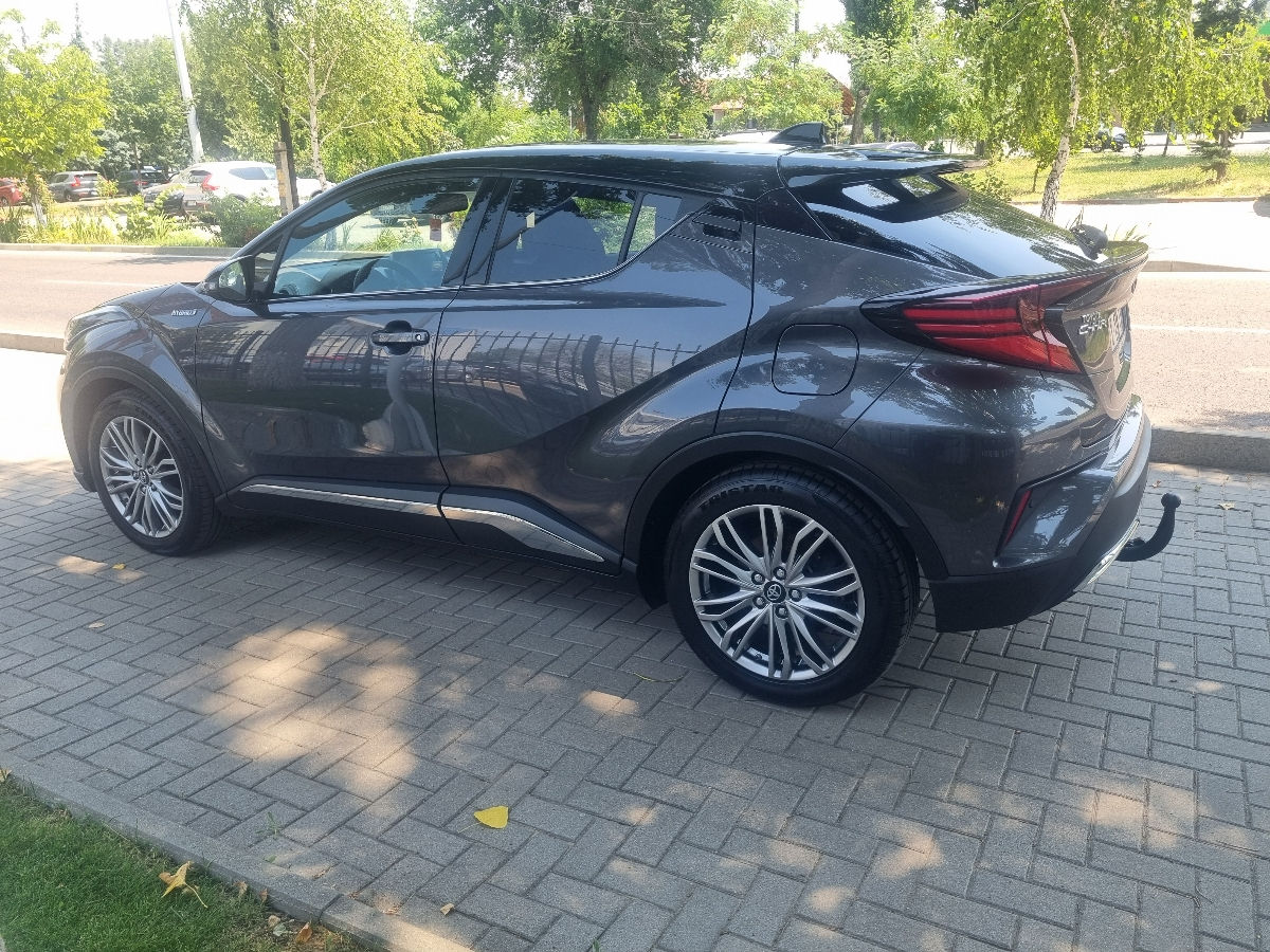 Toyota C-HR 2021 photo 8