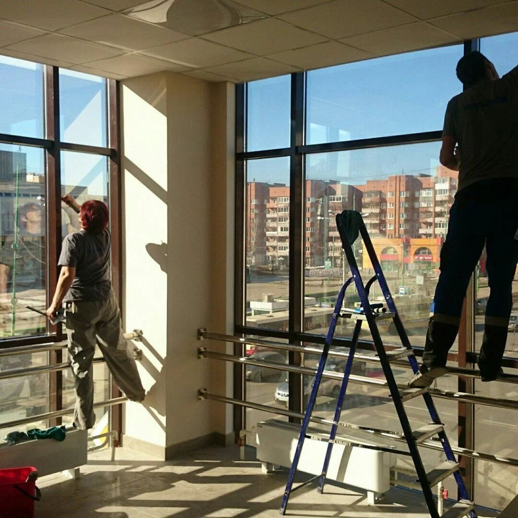 Spalam geamuri - Моем окна foto 3