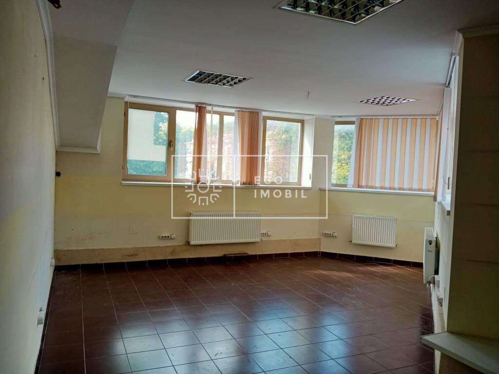 Telecentru, str. Gheorghe Asachi, chirie oficiu, 235 m.p, 1 550€ foto 1