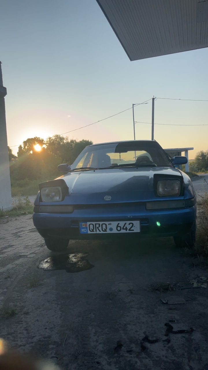 Mazda 323 фото 7