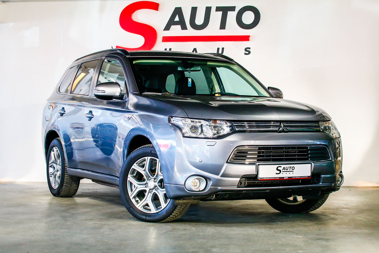 Mitsubishi Outlander foto 3