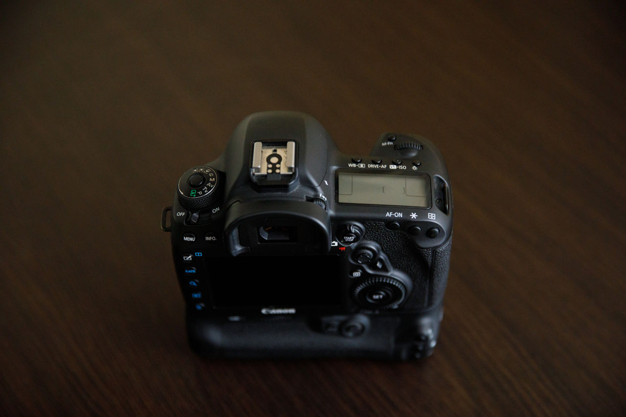 Canon 5D Mark IV  foto 4