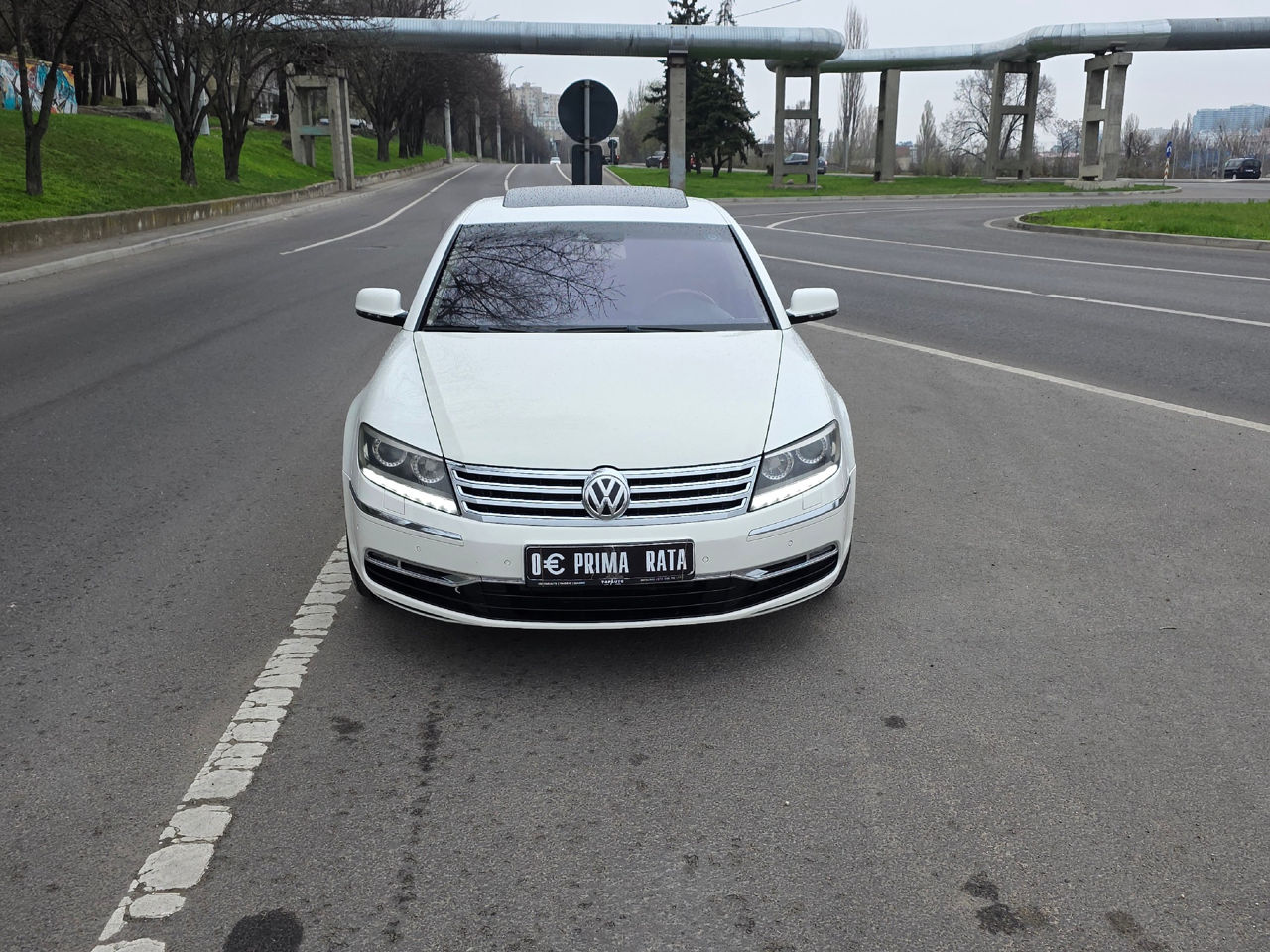 Volkswagen Phaeton фото 1