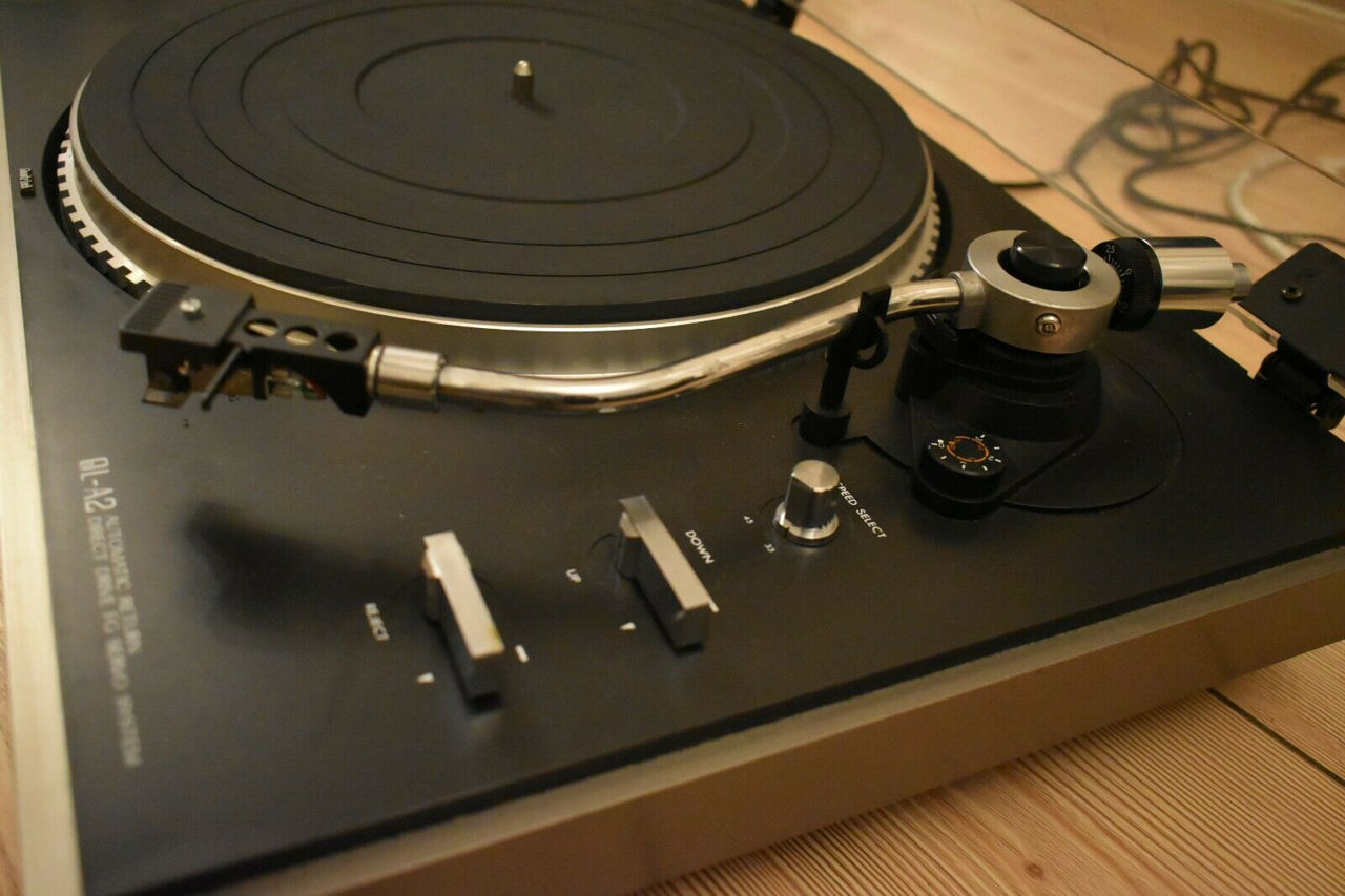 JVC QL-A2 Direct Drive Turntable High Fidelity Direct Drive Turntable фото 3