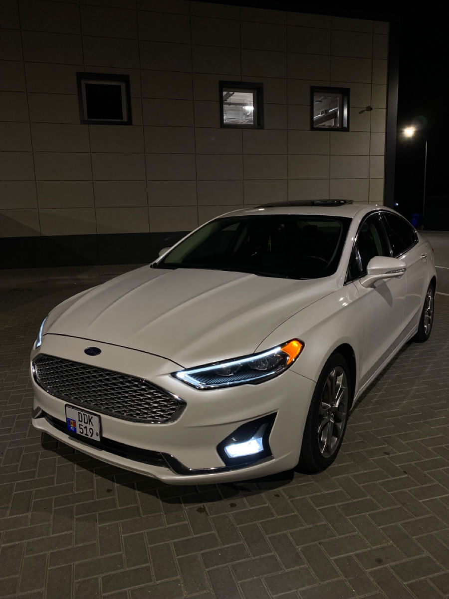 Ford Fusion foto 1