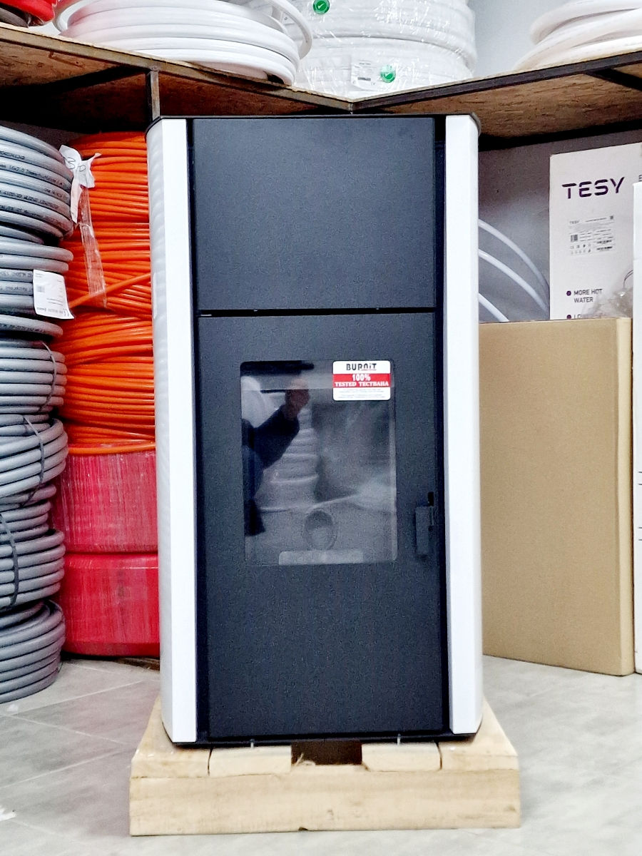 Cazan Semeneu pe peleti, granule. 13 kw, 18 kw, 25 kw, Automatizare completă. Bulgaria. foto 2