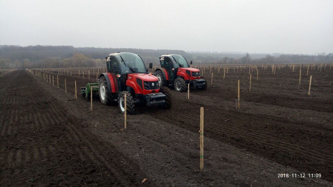 Schimba tractorul vechi pe un ArmaTrac 804.4 80 c.p. (pentru livada si vie) foto 4