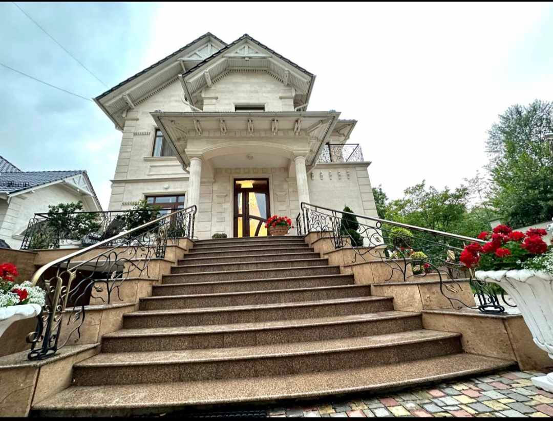 Vindem Casa 330M2, Telecentru/ Malina Mica foto 0