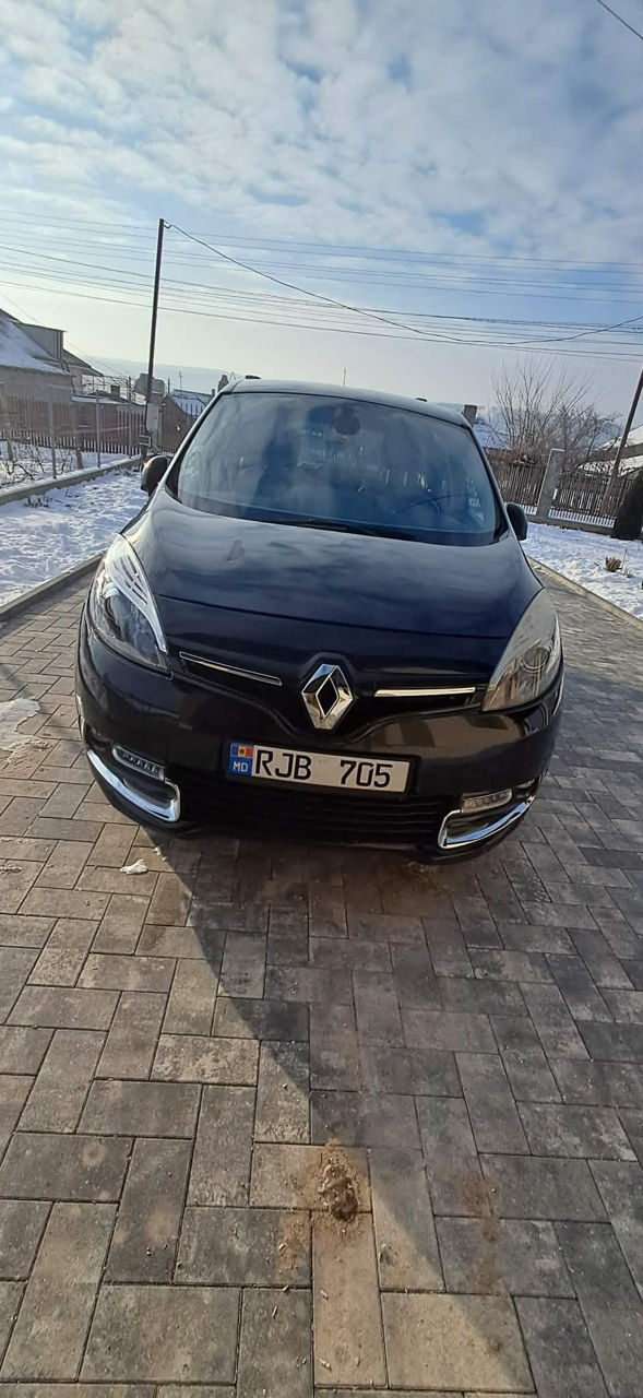RenaultGrandScenic
