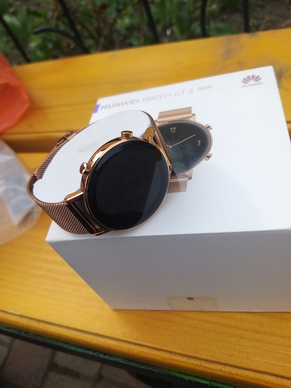 huawei-watch-gt-2-gold
