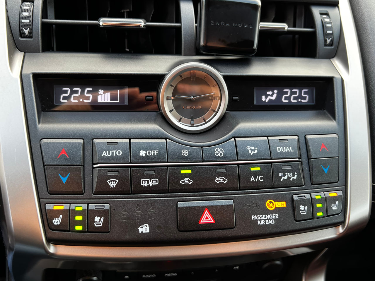 Lexus NX Series фото 11