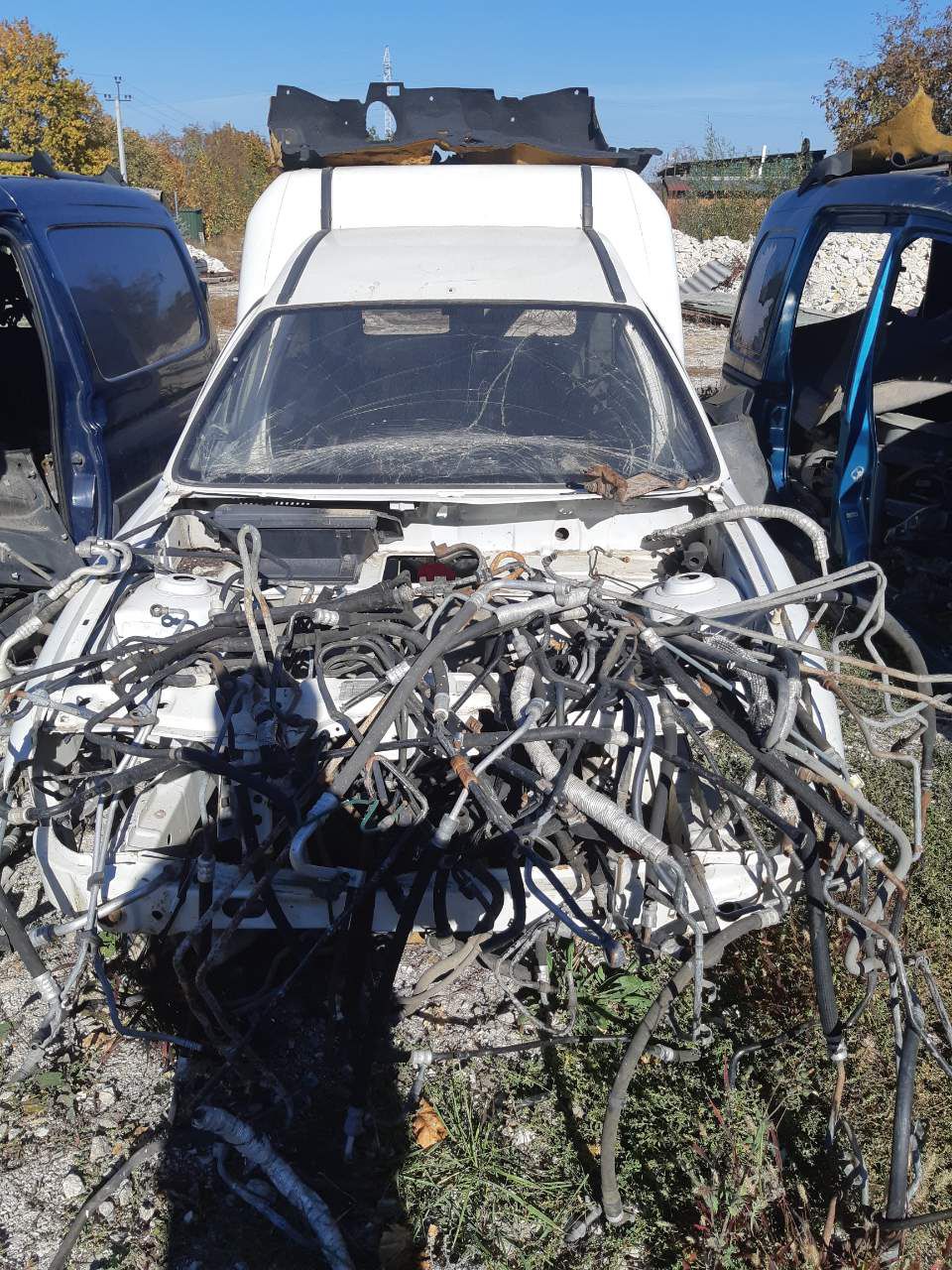 Ford Courier - Piese Balti foto 1