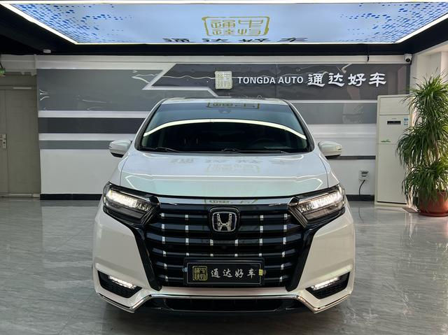 Honda Elysion foto 1