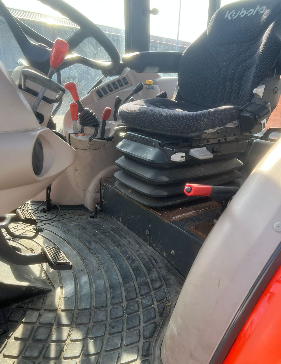 Kubota M6040  foto 6