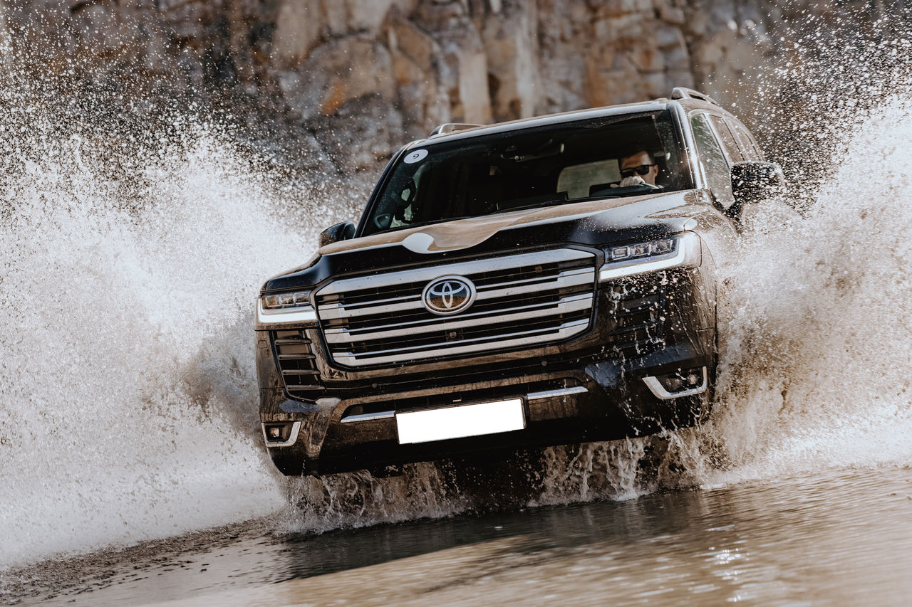 Toyota Land Cruiser foto 2