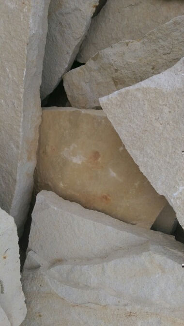 Cariera Egoreni - piatra naturală de Cosauți & Cariera Nisip foto 1