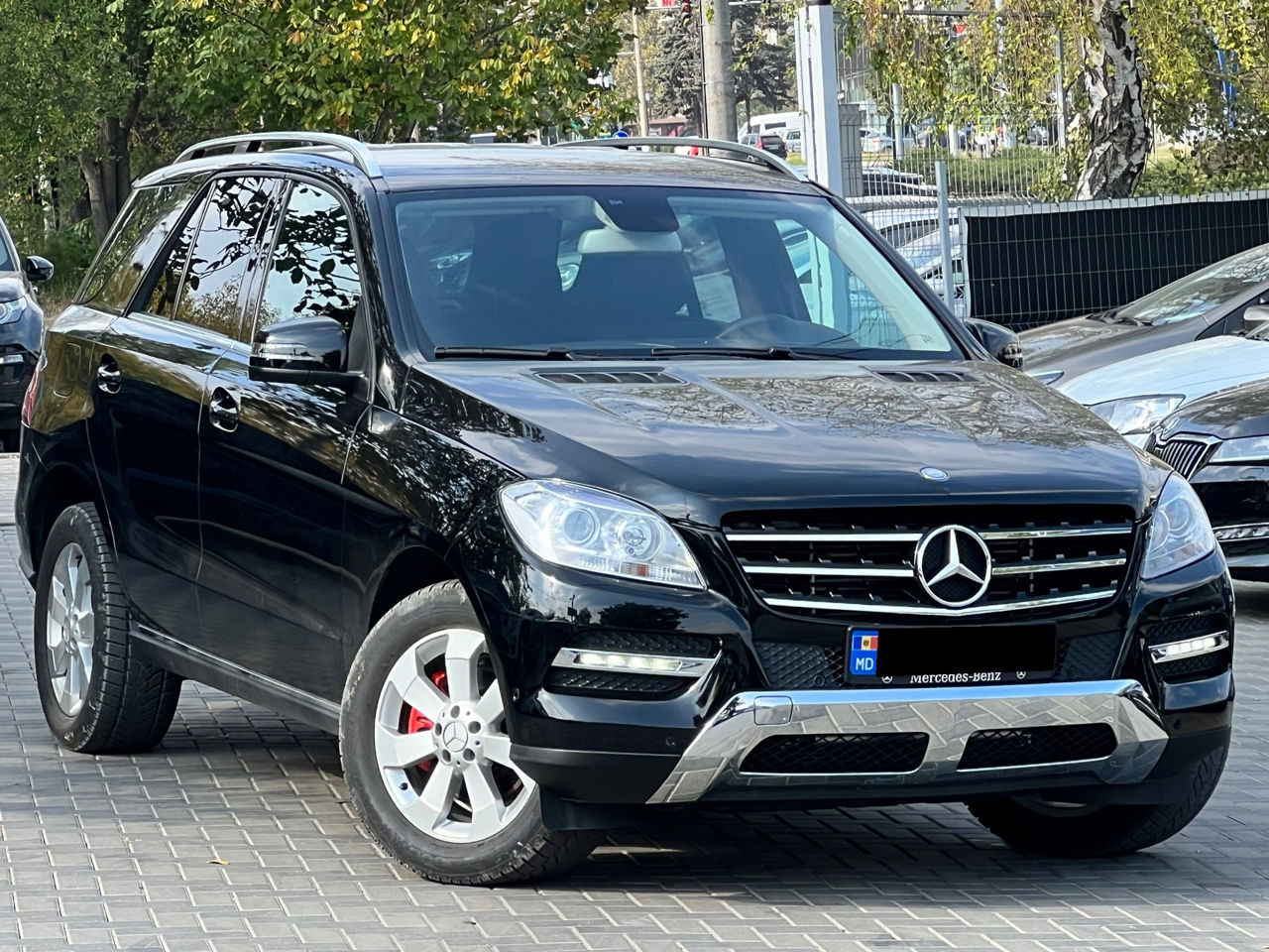 Mercedes M-Class foto 0