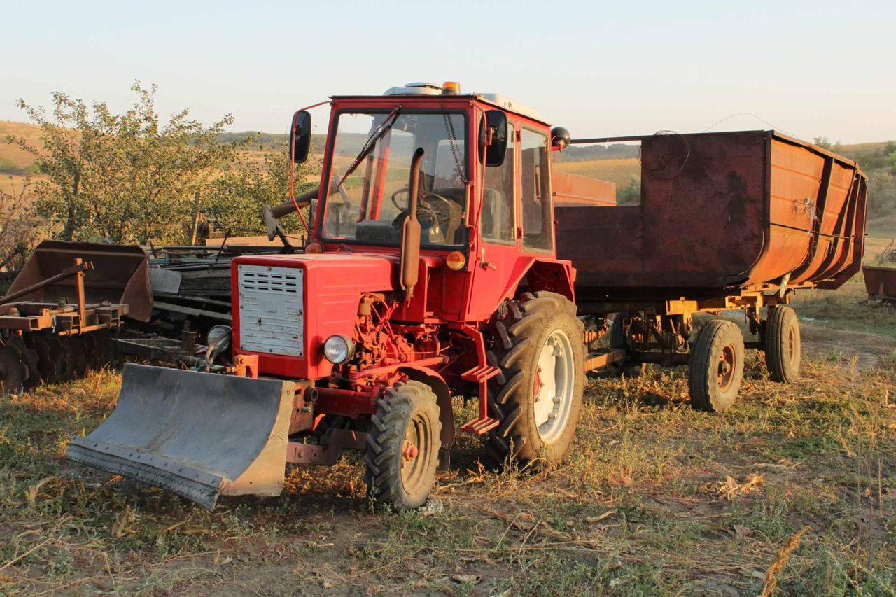 Tractor  t 30 are 592 moto ore 5299 euro foto 9