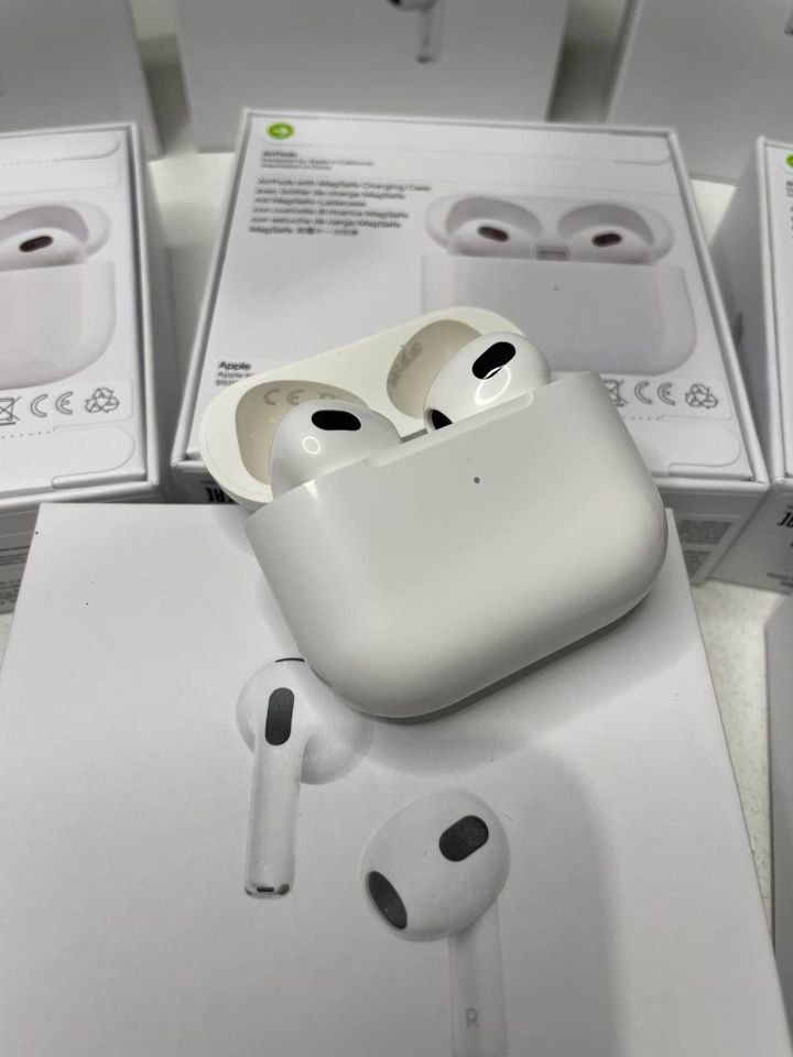 Air pods 3 apple. Air pods 3. Beling 3023 наушники AIRPODS С 3. Наушники AIRPODS 3-го поколения (Premium) белые. Аирподс 3 реплика.