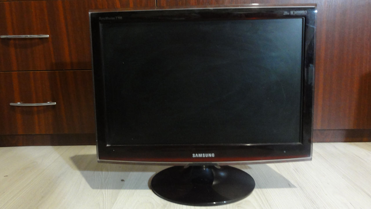 19" Монитор Samsung SyncMaster T190