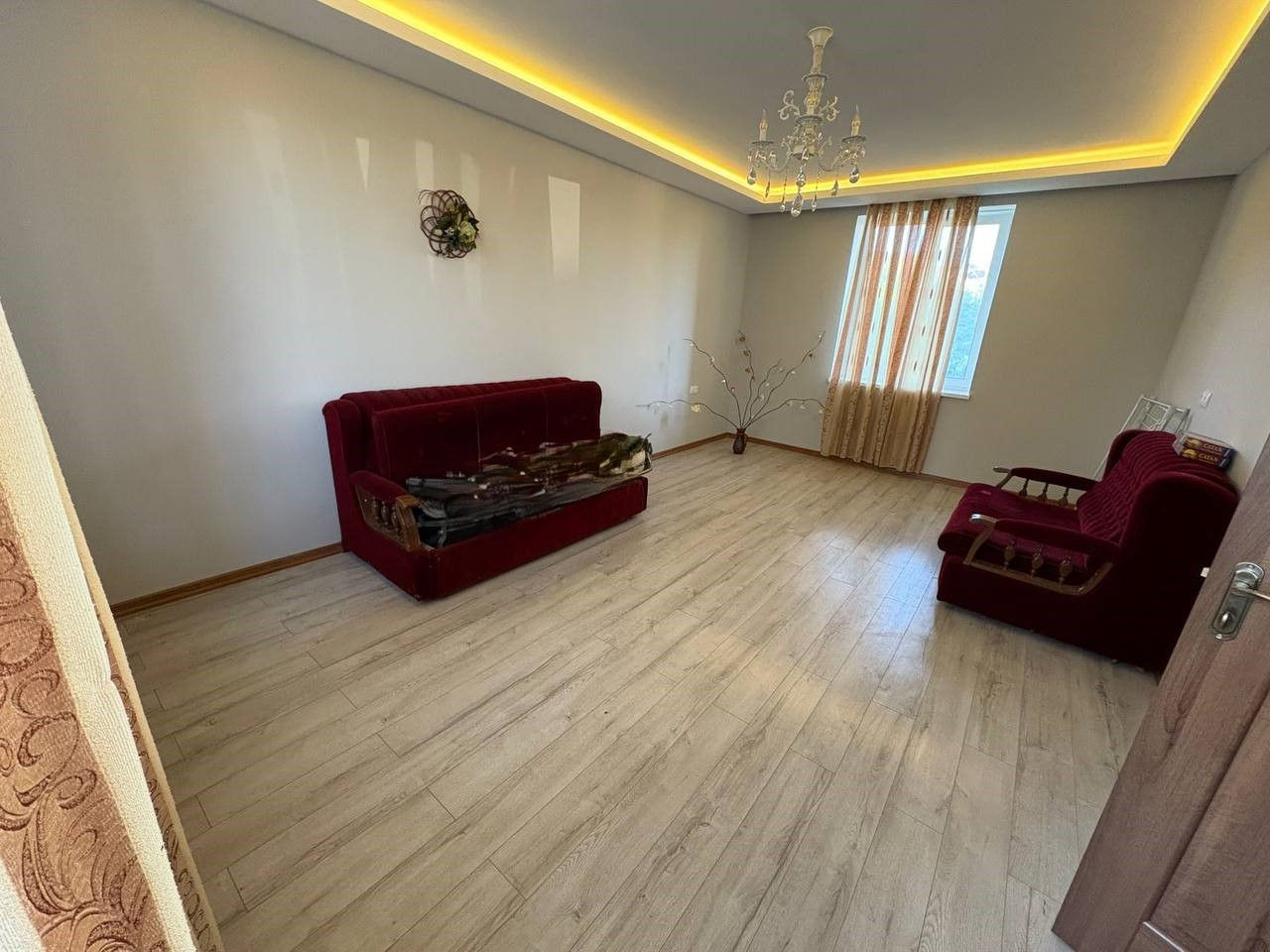 Casă spre vânzare cu 3 camere, 116 m2 în Suburbie, Codru