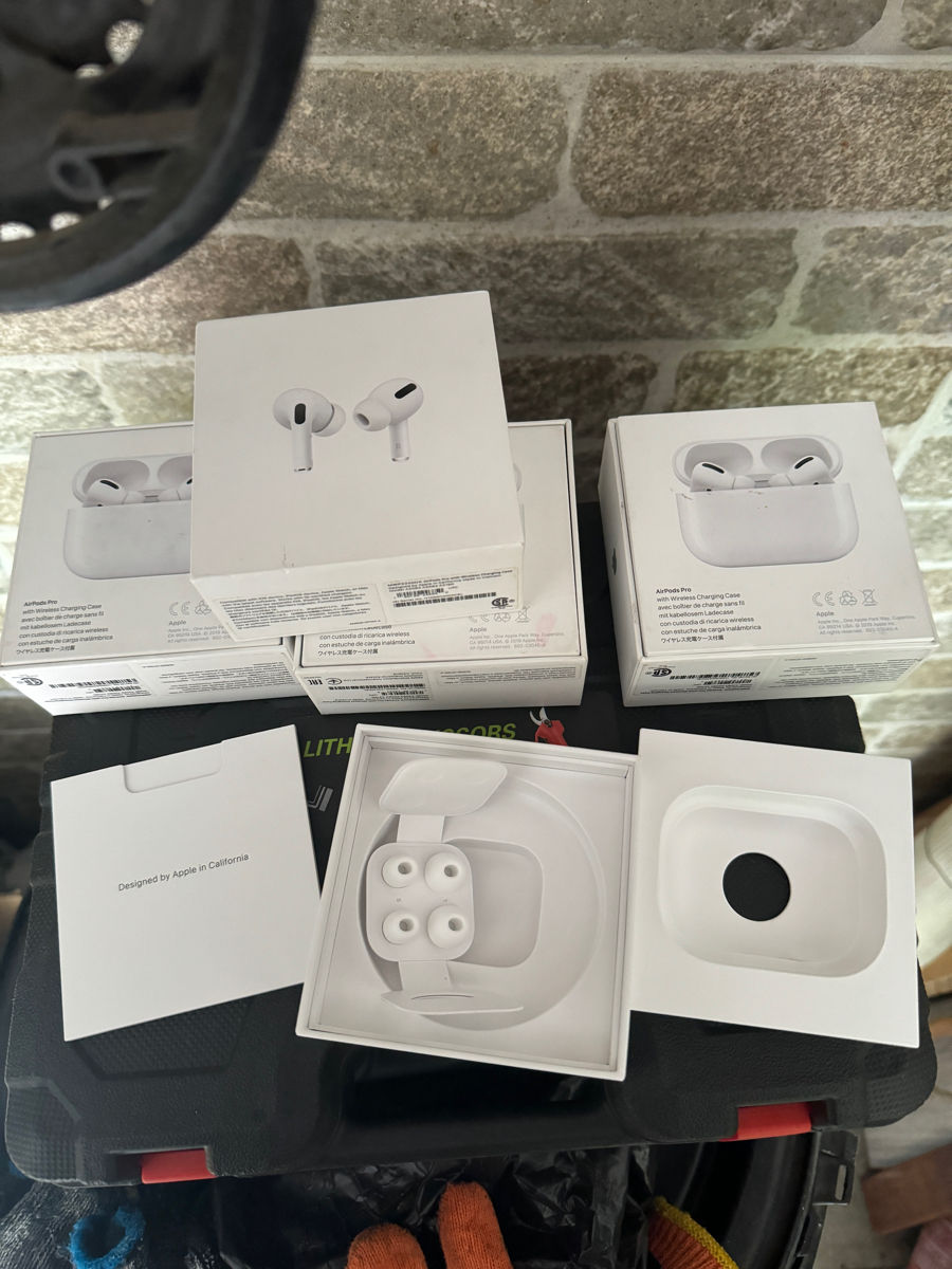 Cutii originale AirPods Pro foto 2