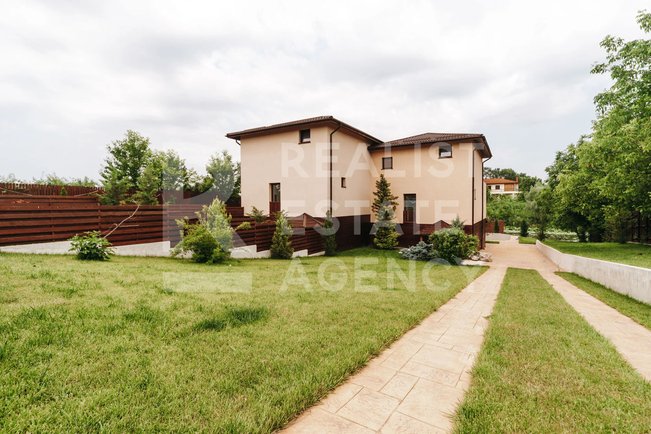 Casa cu piscina si iesire la lacul Snagov, 4 camere foto 1