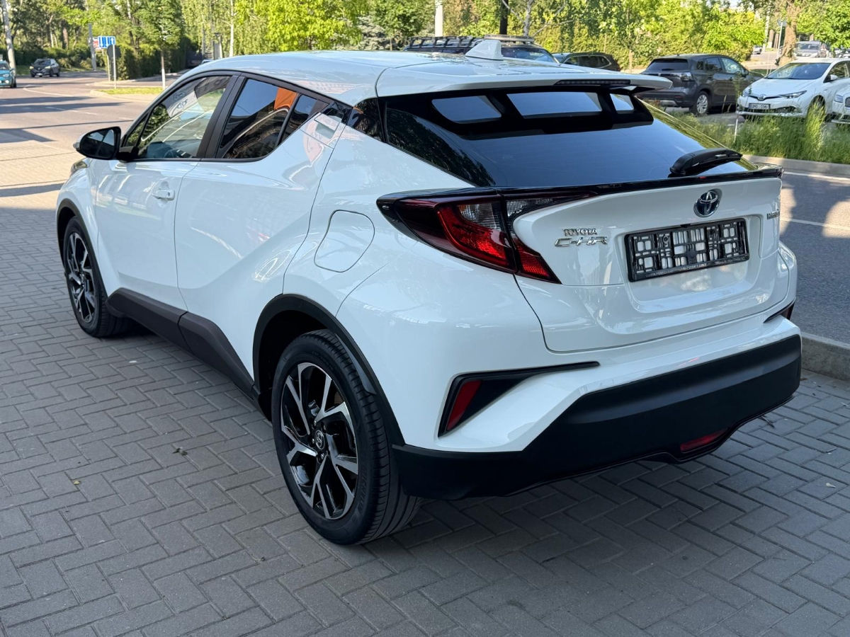 Toyota C-HR 2023 photo 7