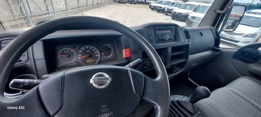 Nissan Cabstar  foto 11
