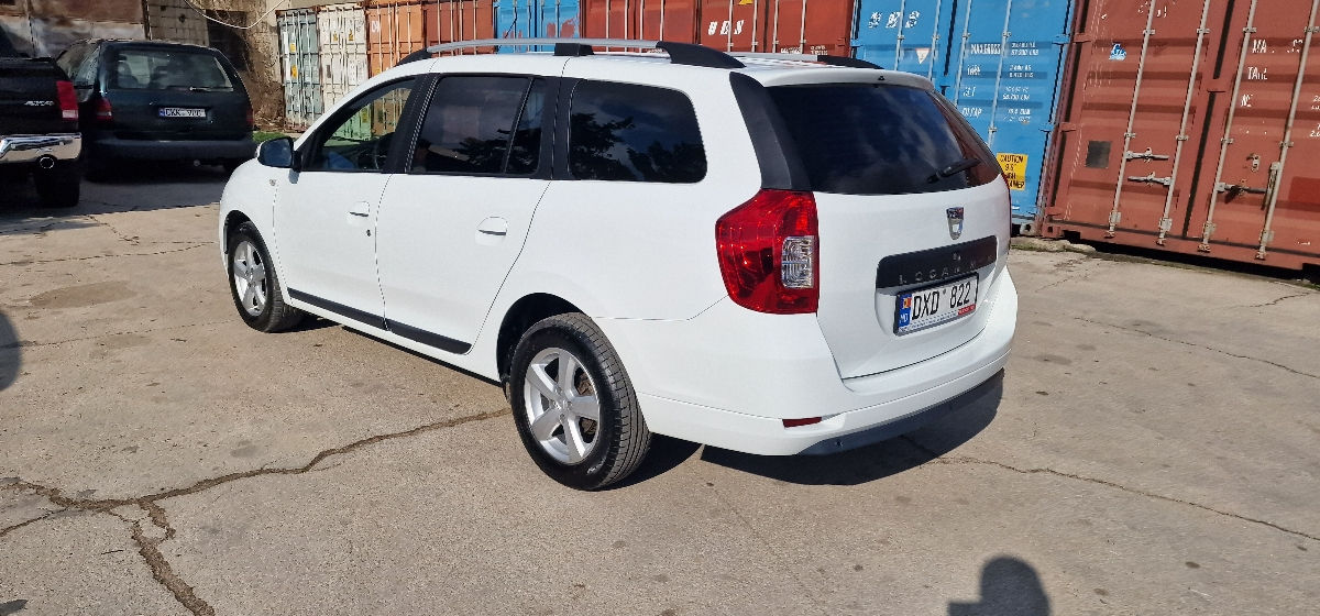 Dacia Logan foto 2