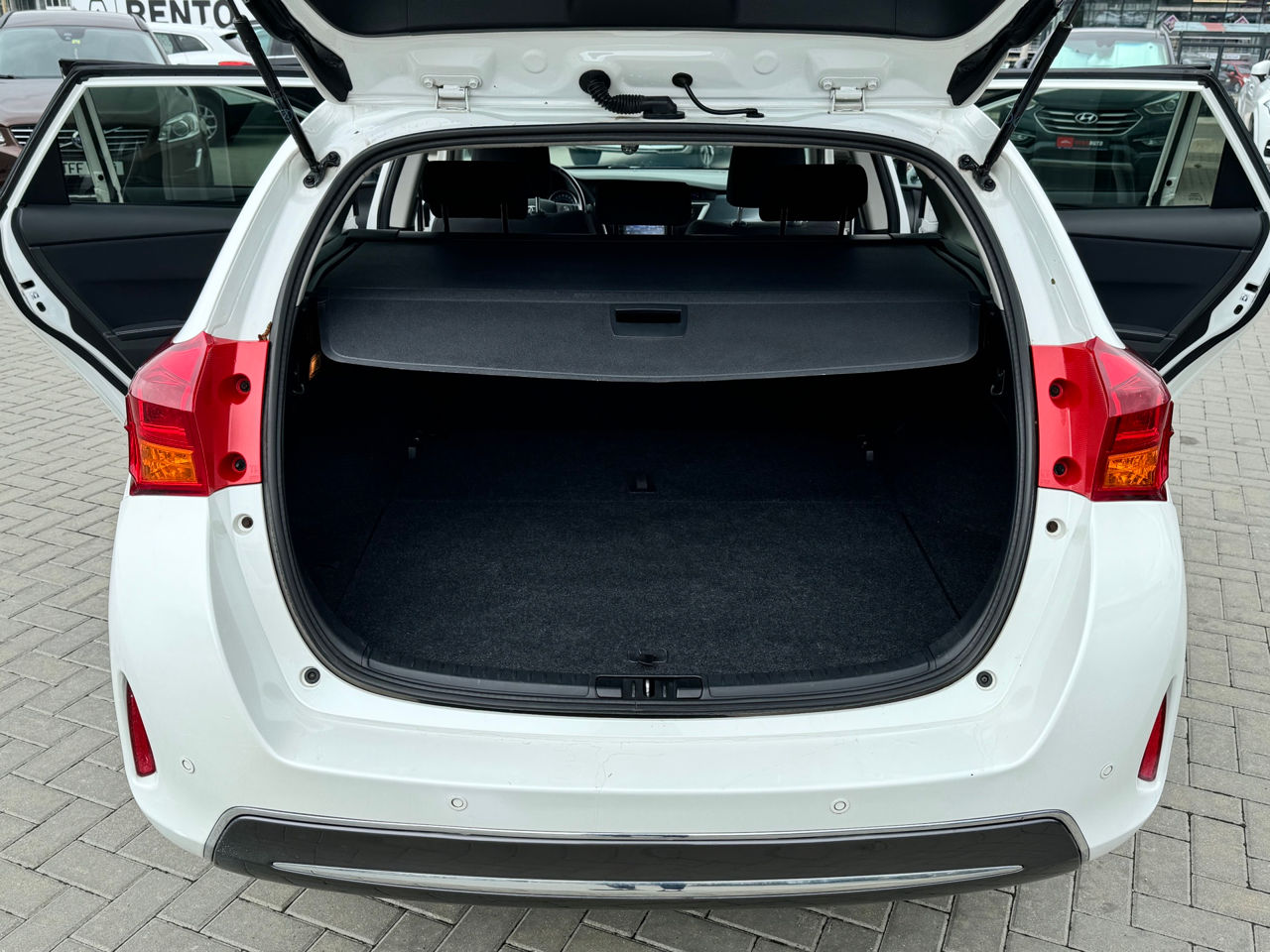 Toyota Auris foto 18